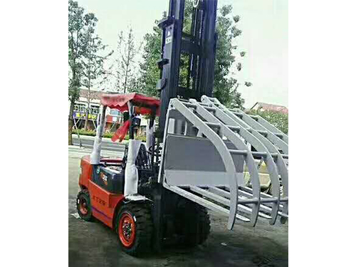 傾翻帶斗、爪的廢料叉車